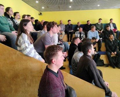 Встреча в интеллектуальной гостиной