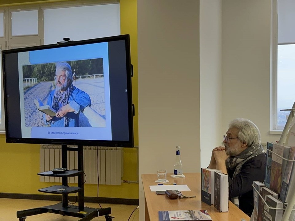 «Предпочитаю писать о том, что люблю…» 